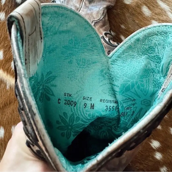 CORRAL WOMEN'S CORD STITCH COWGIRL BOOTS - SNIP TOE - Picture 2 of 3